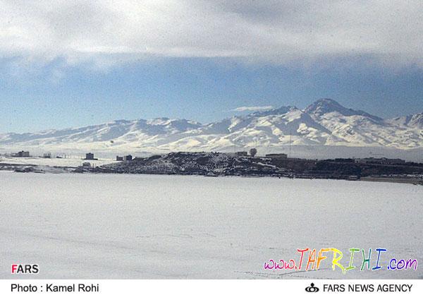 يخ زدگي درياچه شورابيل در اردبيل به روايت تصوير